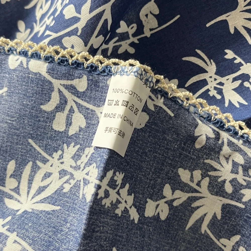 Navy and White Botanical Scarf No brand 27x27